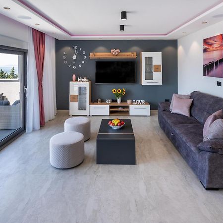 Luxury Apartment Lorena - Private Heated Pool - Jesenice  Esterno foto