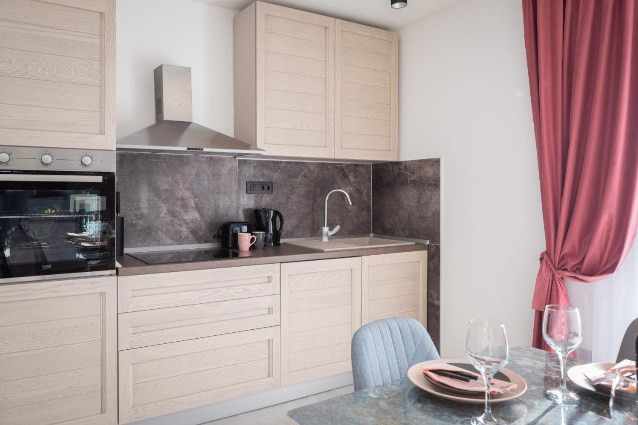 Luxury Apartment Lorena - Private Heated Pool - Jesenice  Esterno foto
