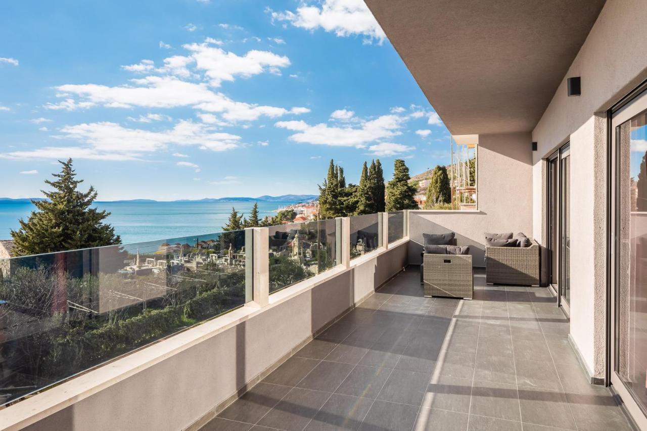 Luxury Apartment Lorena - Private Heated Pool - Jesenice  Esterno foto