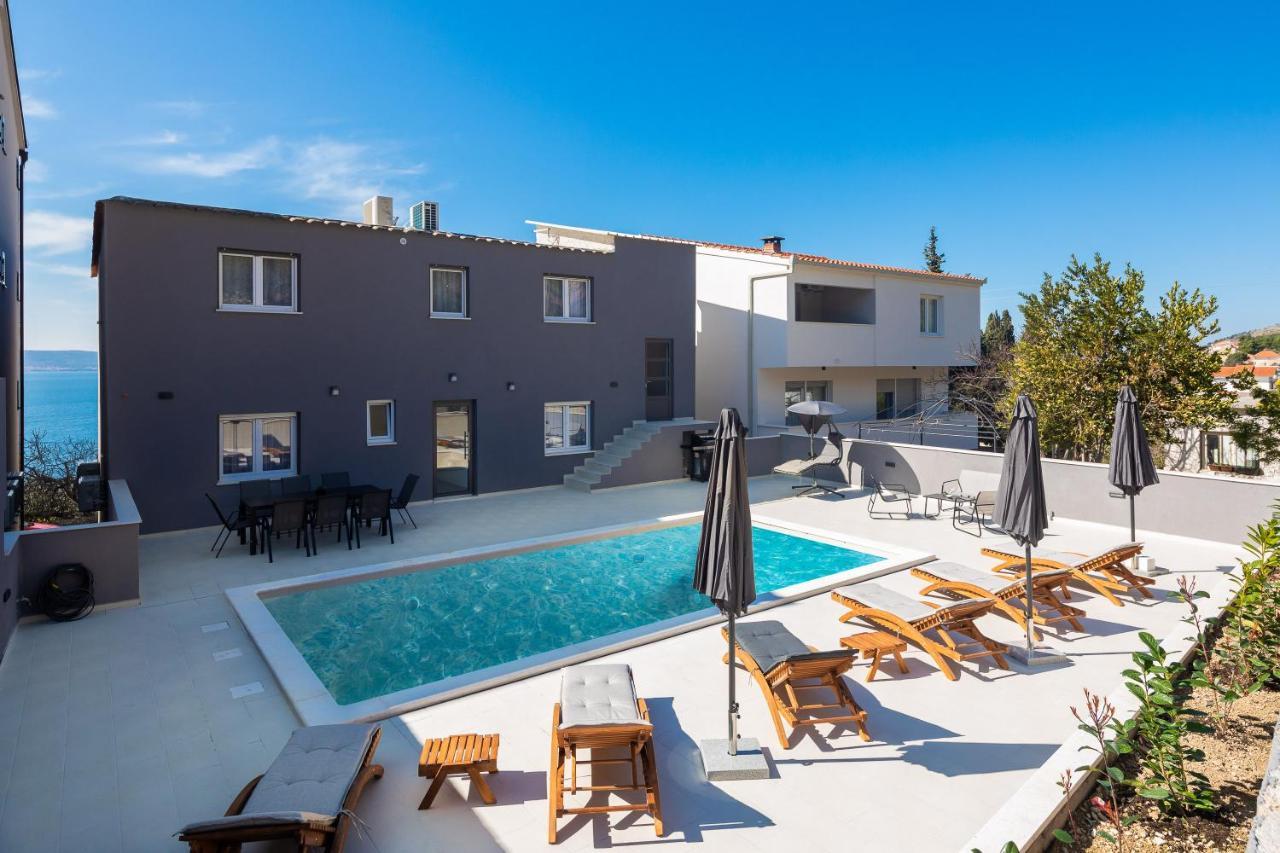 Luxury Apartment Lorena - Private Heated Pool - Jesenice  Esterno foto