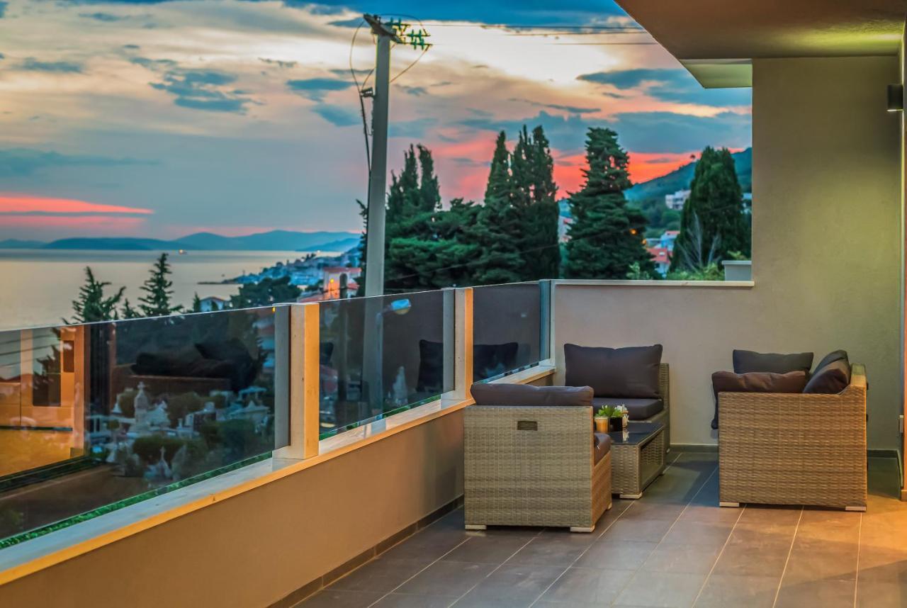 Luxury Apartment Lorena - Private Heated Pool - Jesenice  Esterno foto